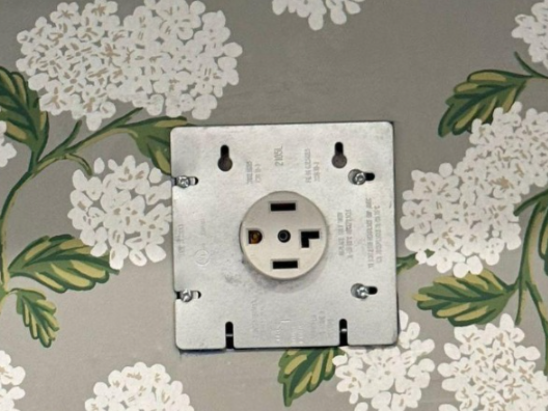Snap-Fit Cover for NEMA 14-30R Dryer Outlet Plate