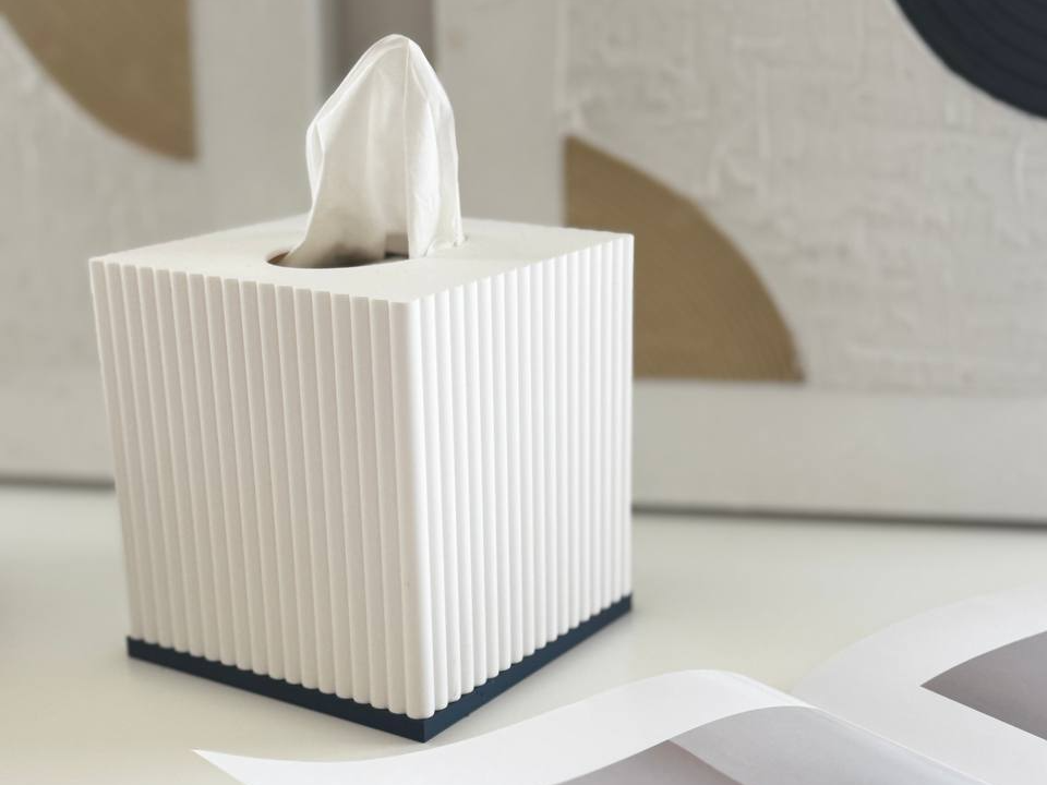 Tissue box