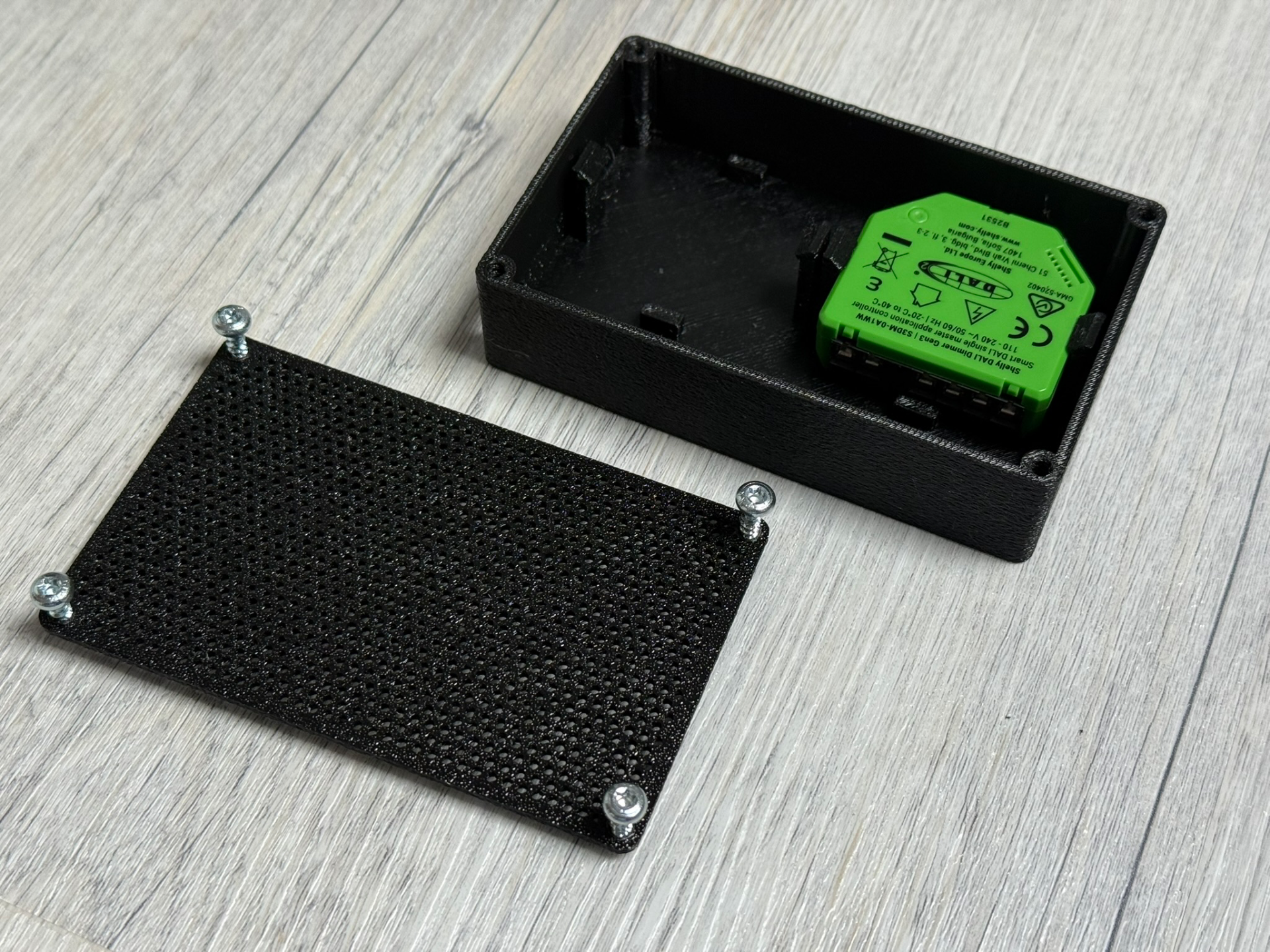 Box für zwei Shelly-Module (PM2 u. DALI Dim.)