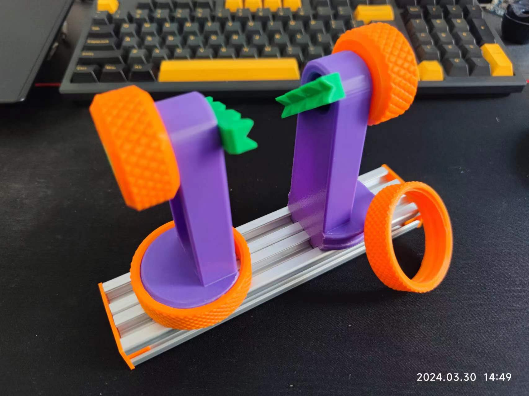 PCB焊接支架（铝型材底座版）PCB Holder Tool for 2020 Extrusion