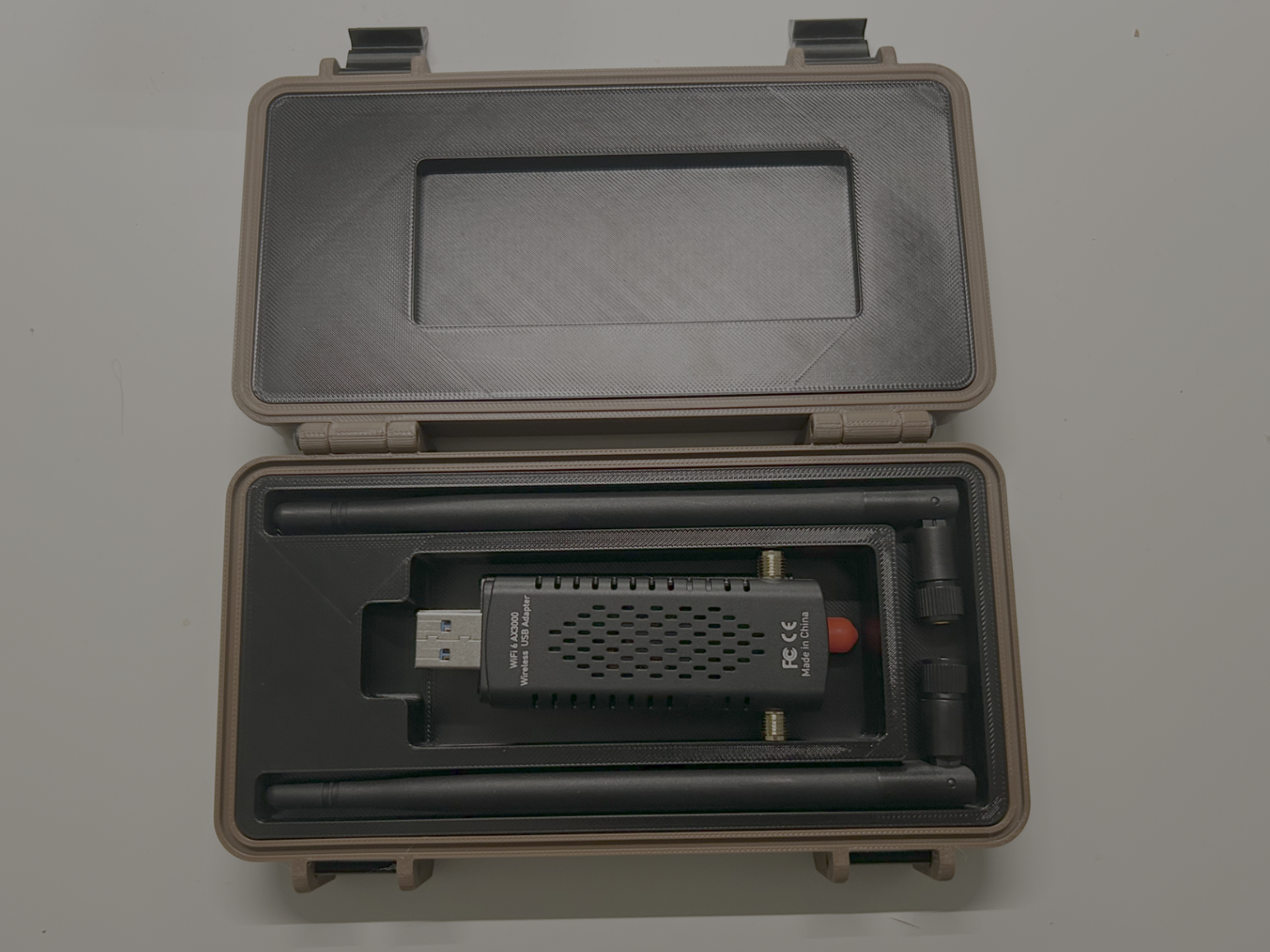 RTLSDR+Wifi Adapter pentesting rugged box storage