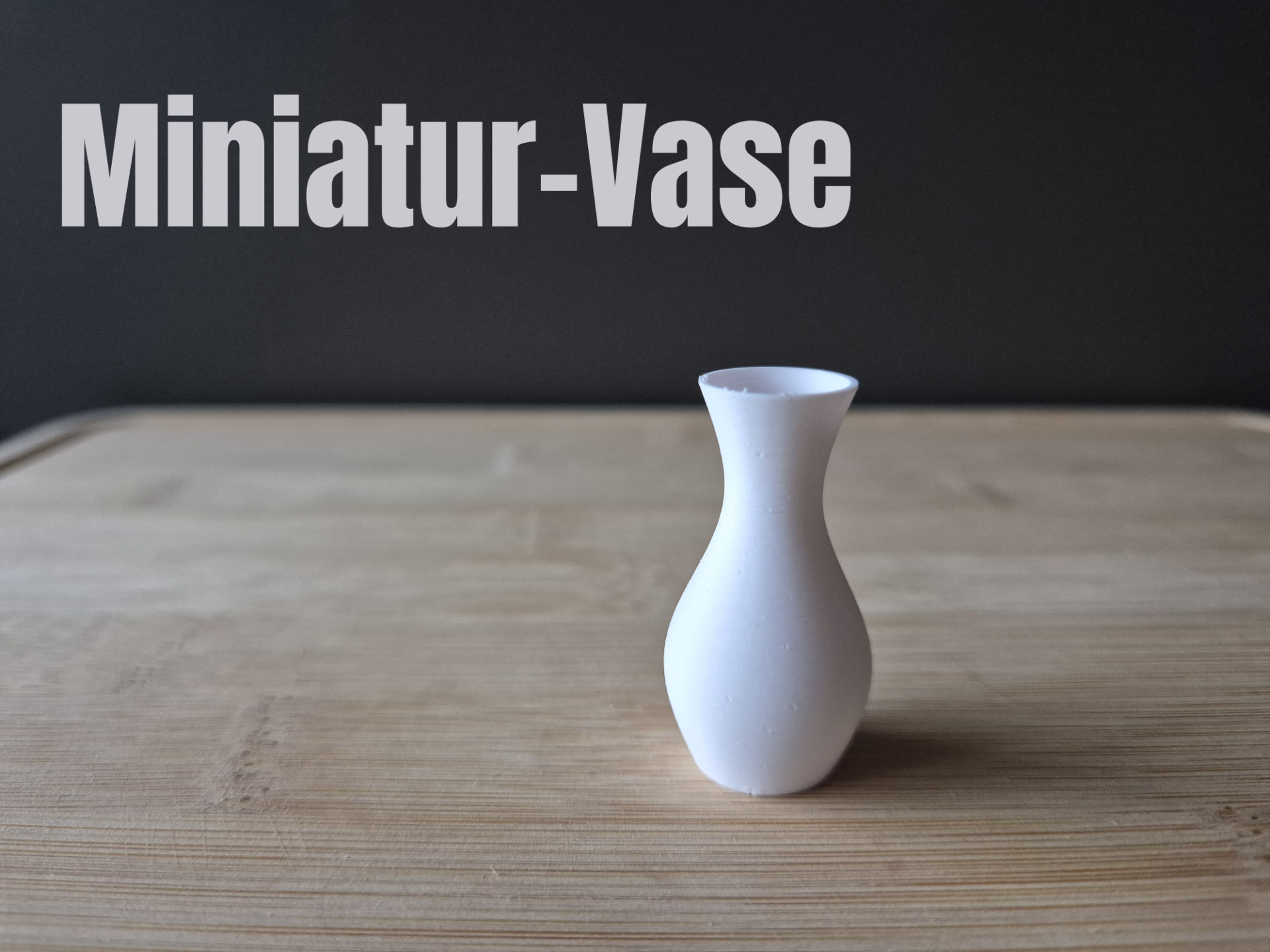 Miniaturvase für Katzenschnurrhaare