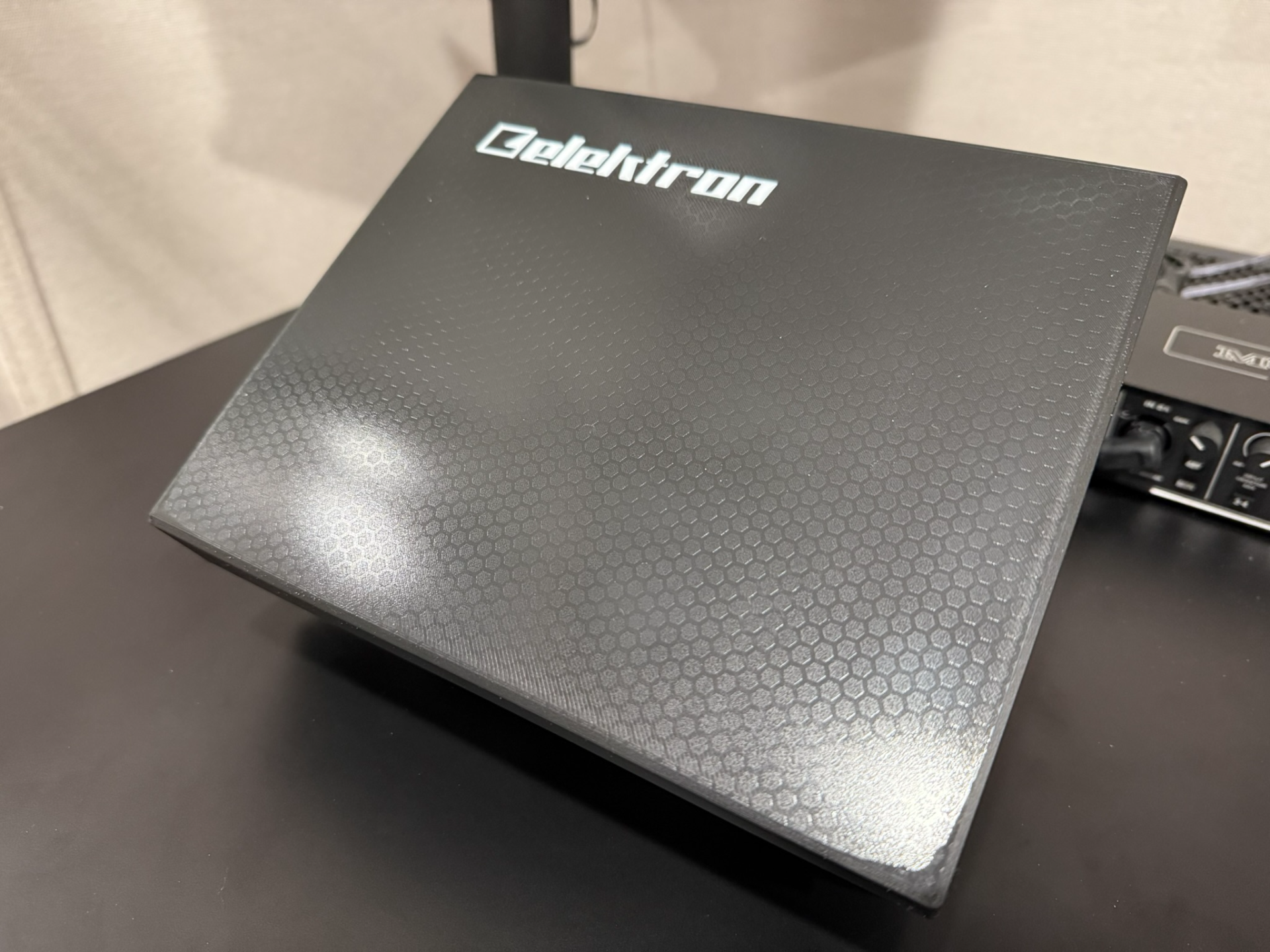 elektron Digitakt Digitone Syntakt cover