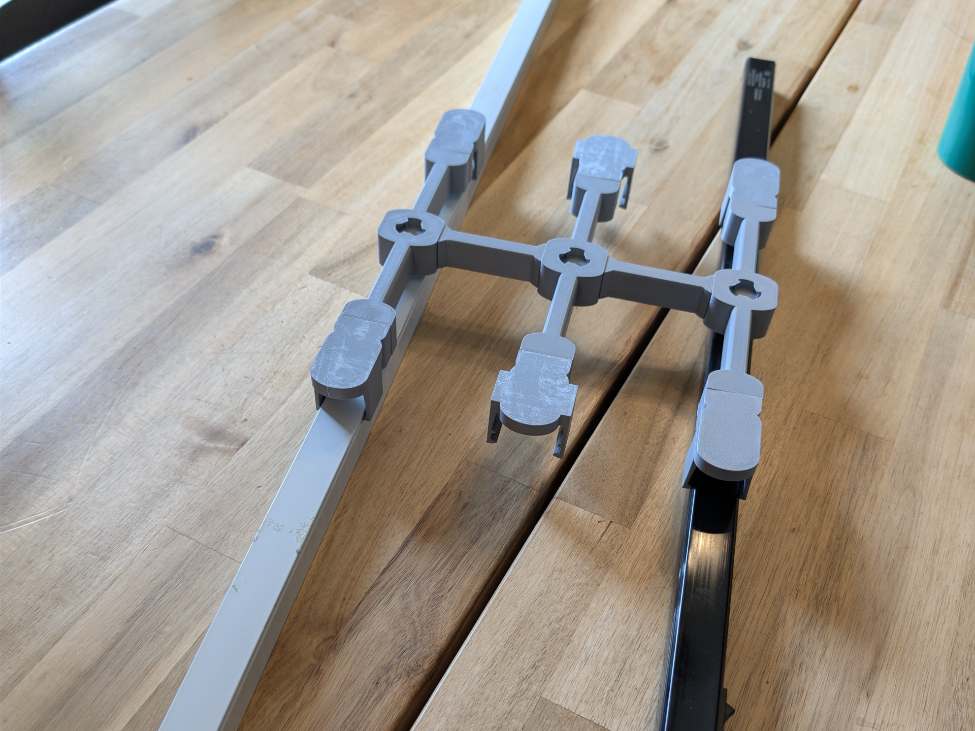 Modular Grow Light Hanger System