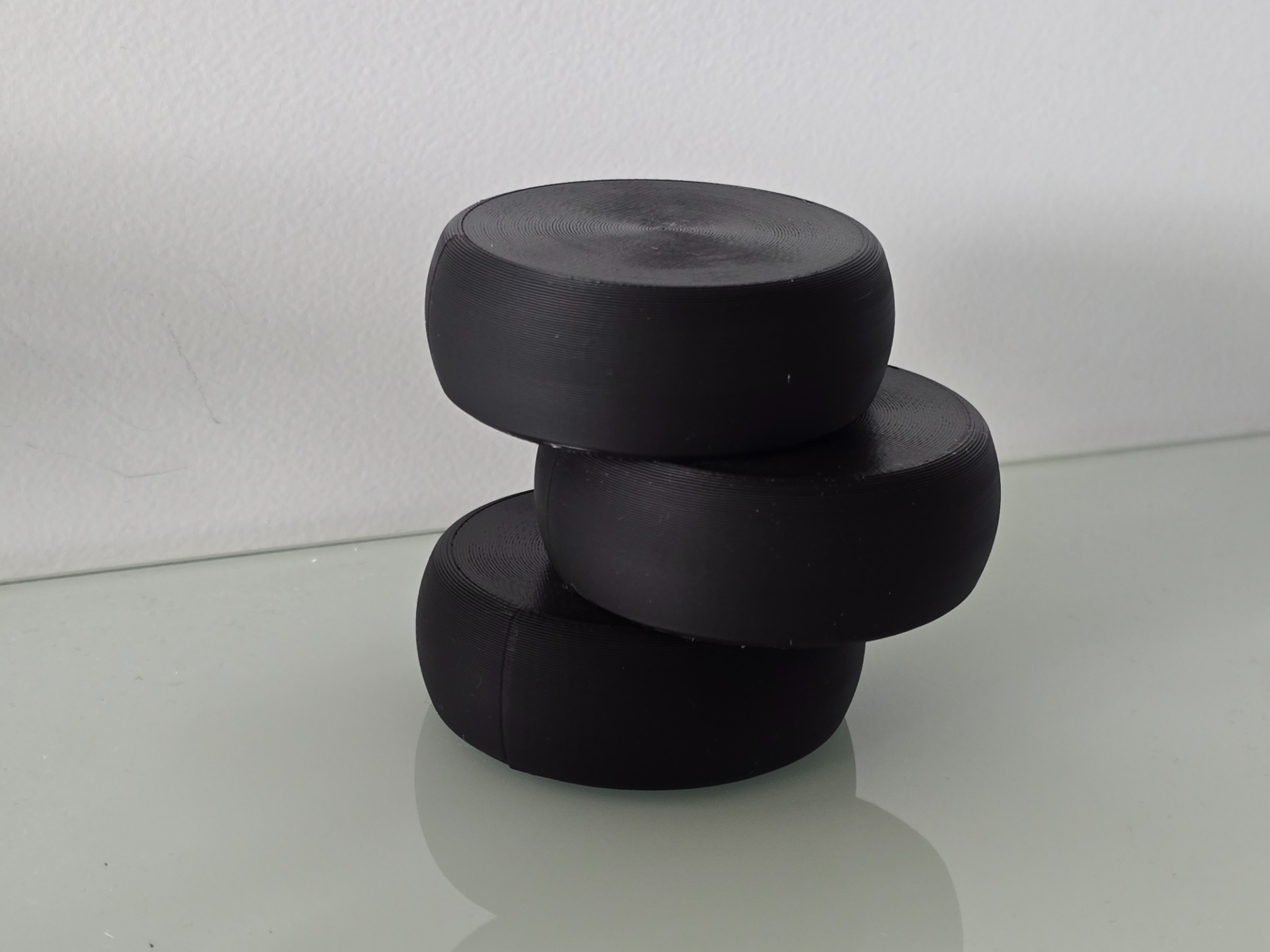 Painting pucks