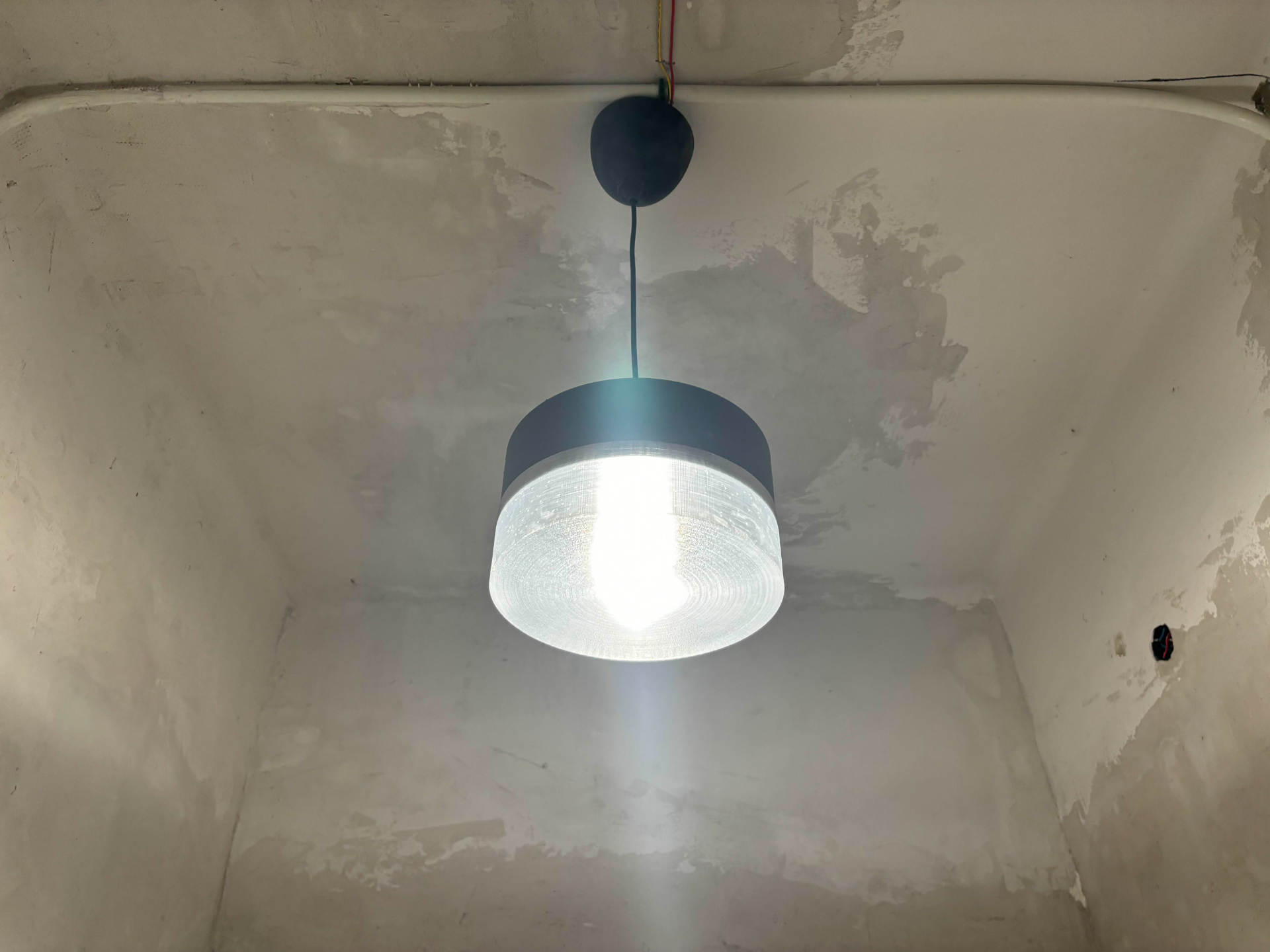 Lamp, 2 parts no need for screw or glue, in 7h