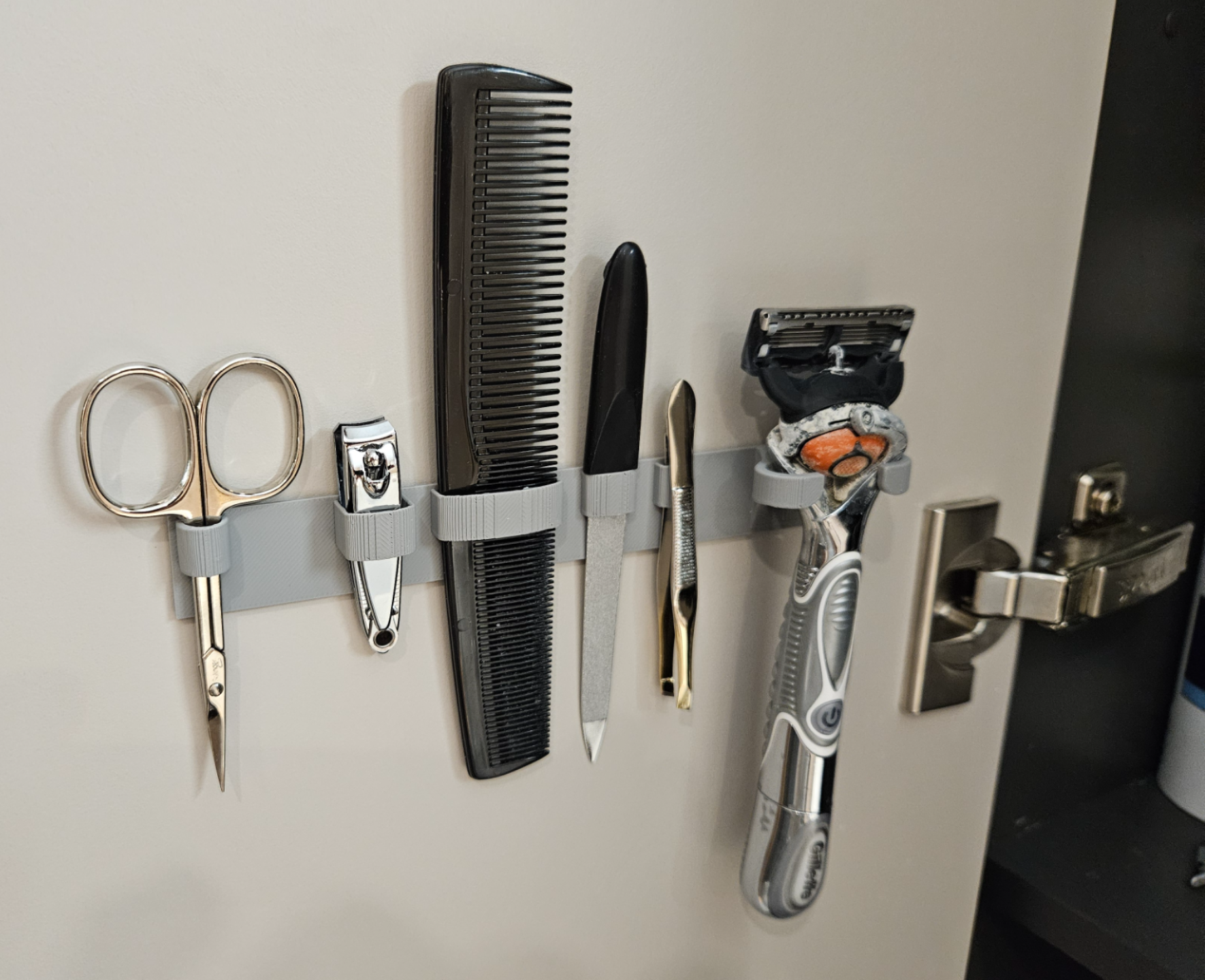 Bathroom cabinet door toiletries holders