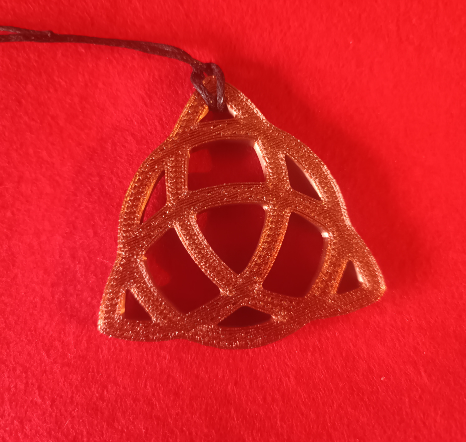 Triquetra pendant