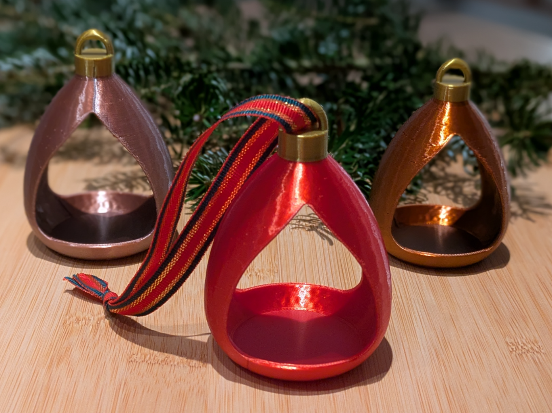 Minfig Display Ornament