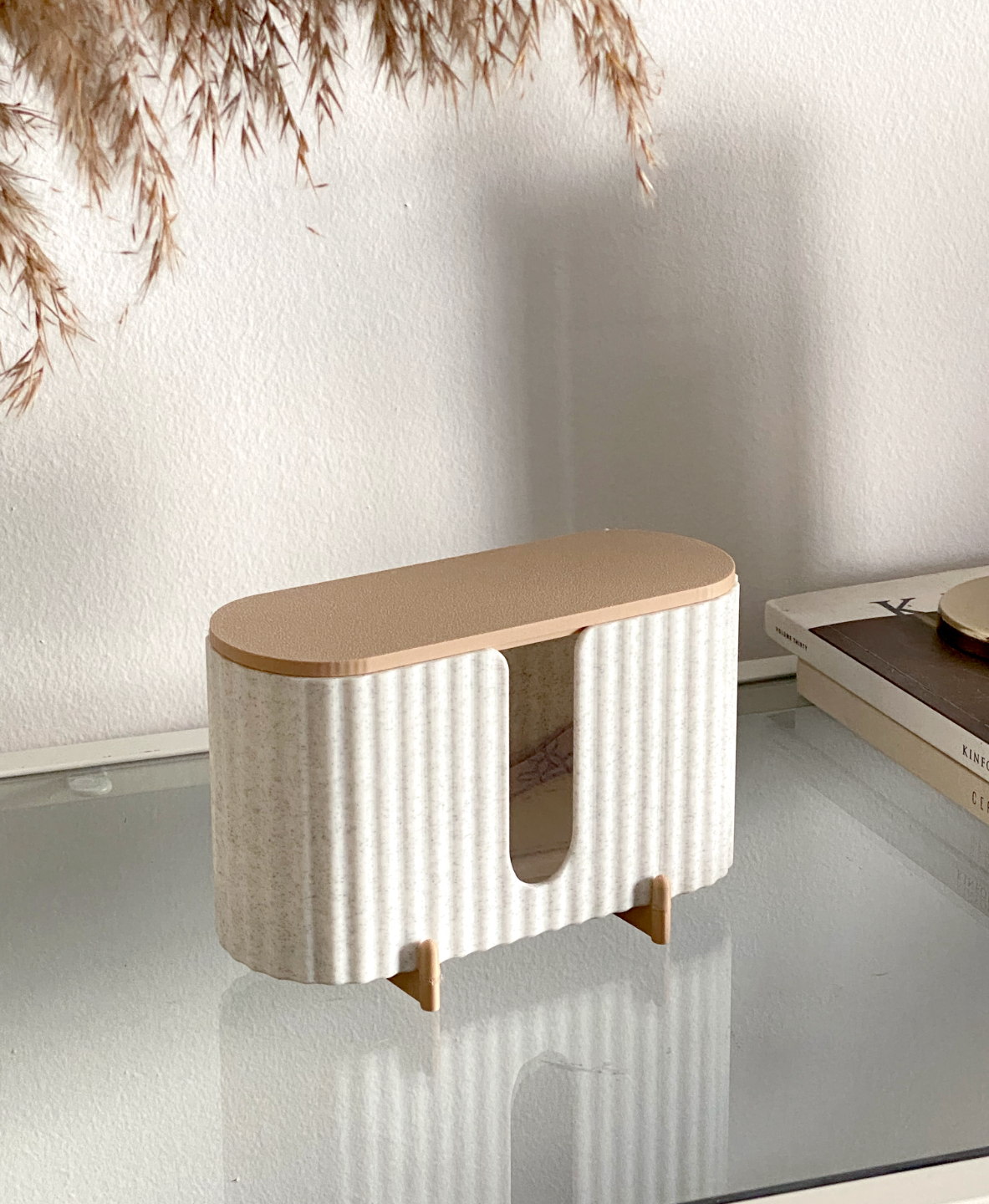 Minimalist feminine Pads box