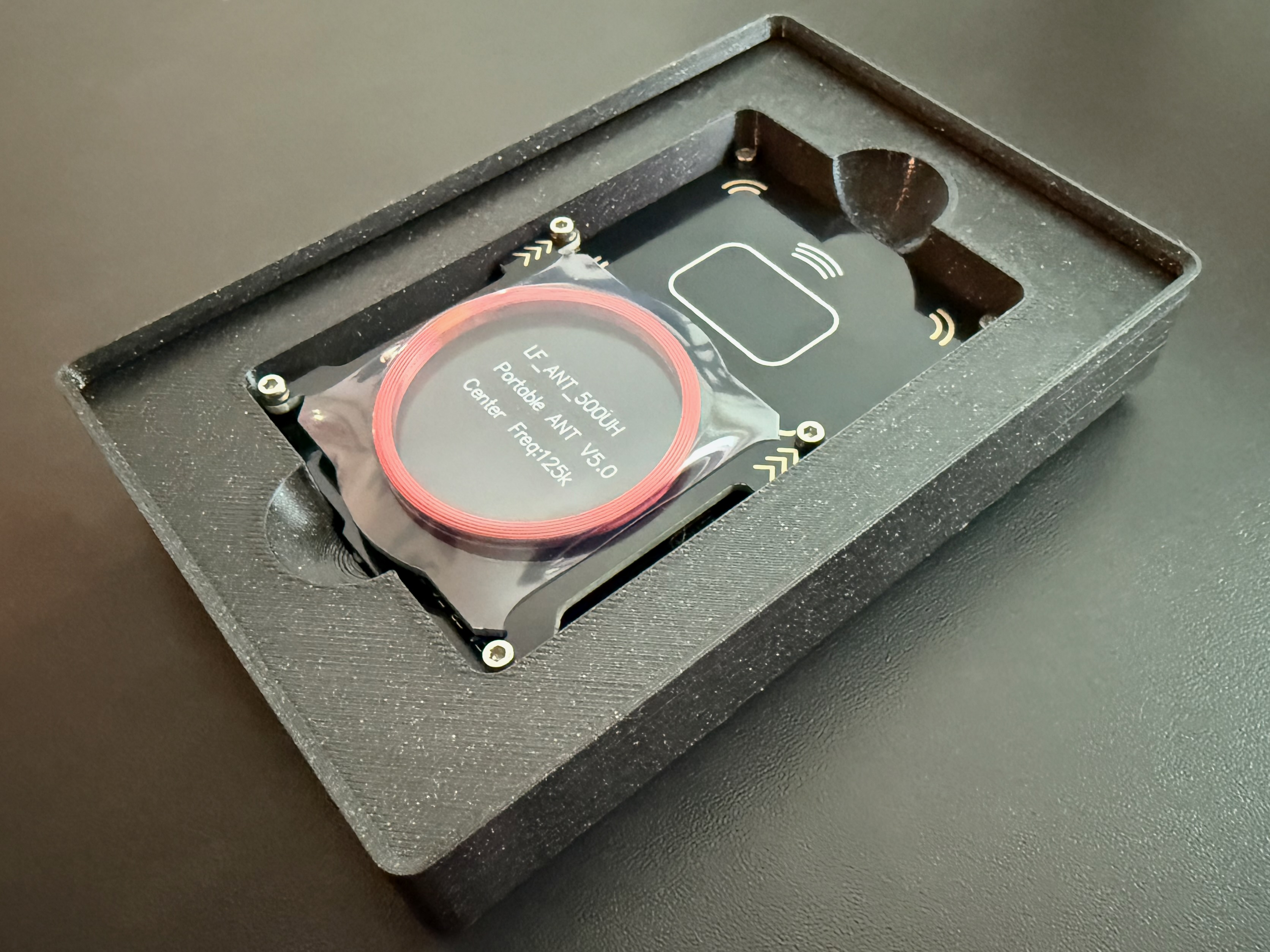 Gridfinity Tray for Proxmark 3 Easy