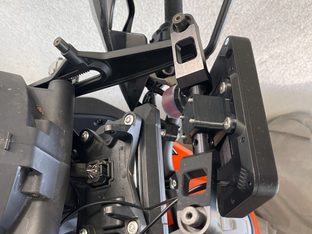 Carplay-Mount (like Carpuride, TomoStrong,...)