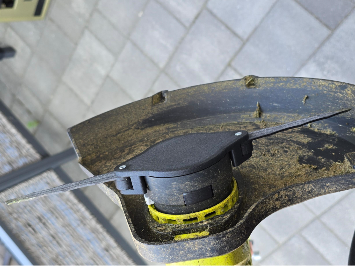 Ryobi / YardWorks weed trimmer blade attachment