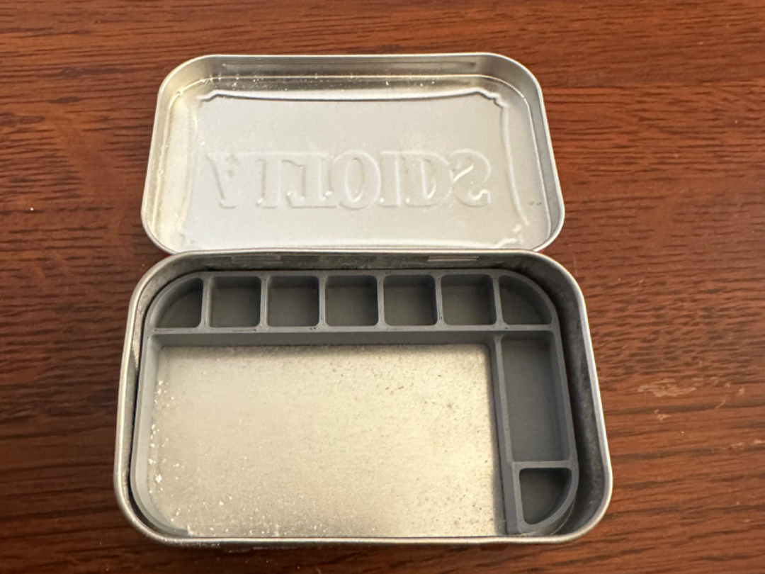 Edge Altoids container organizer