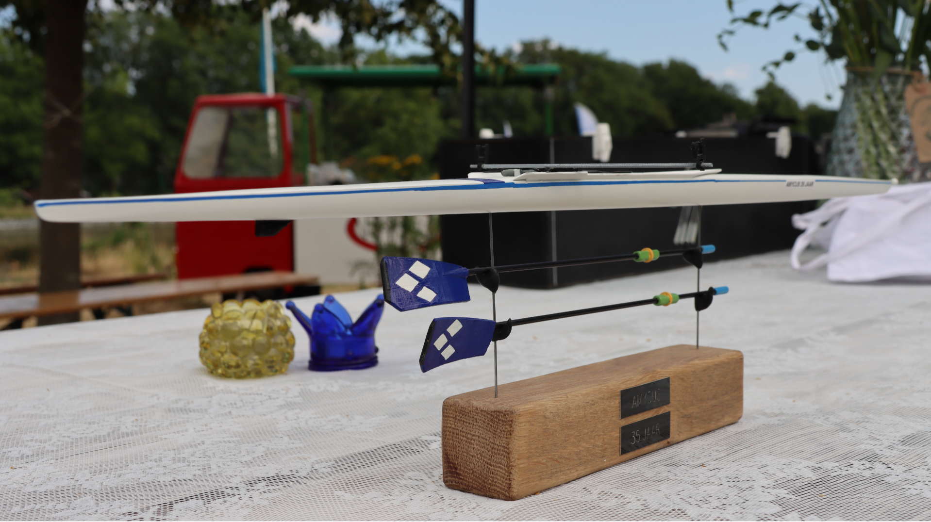 1:10 sculling racing shell rowing boat