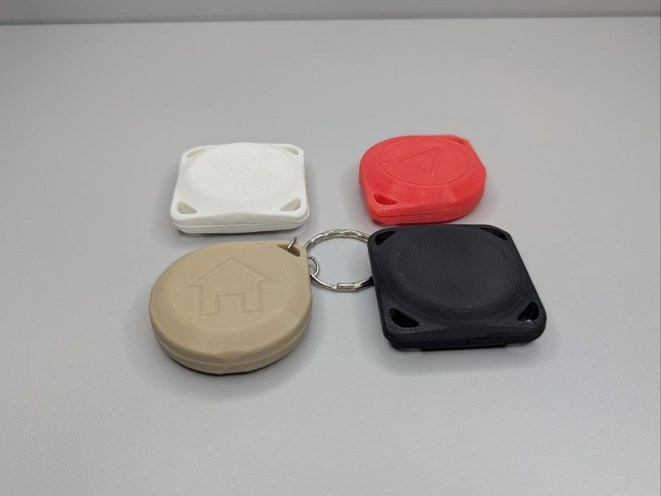 Minimal AirTag Keychain Case