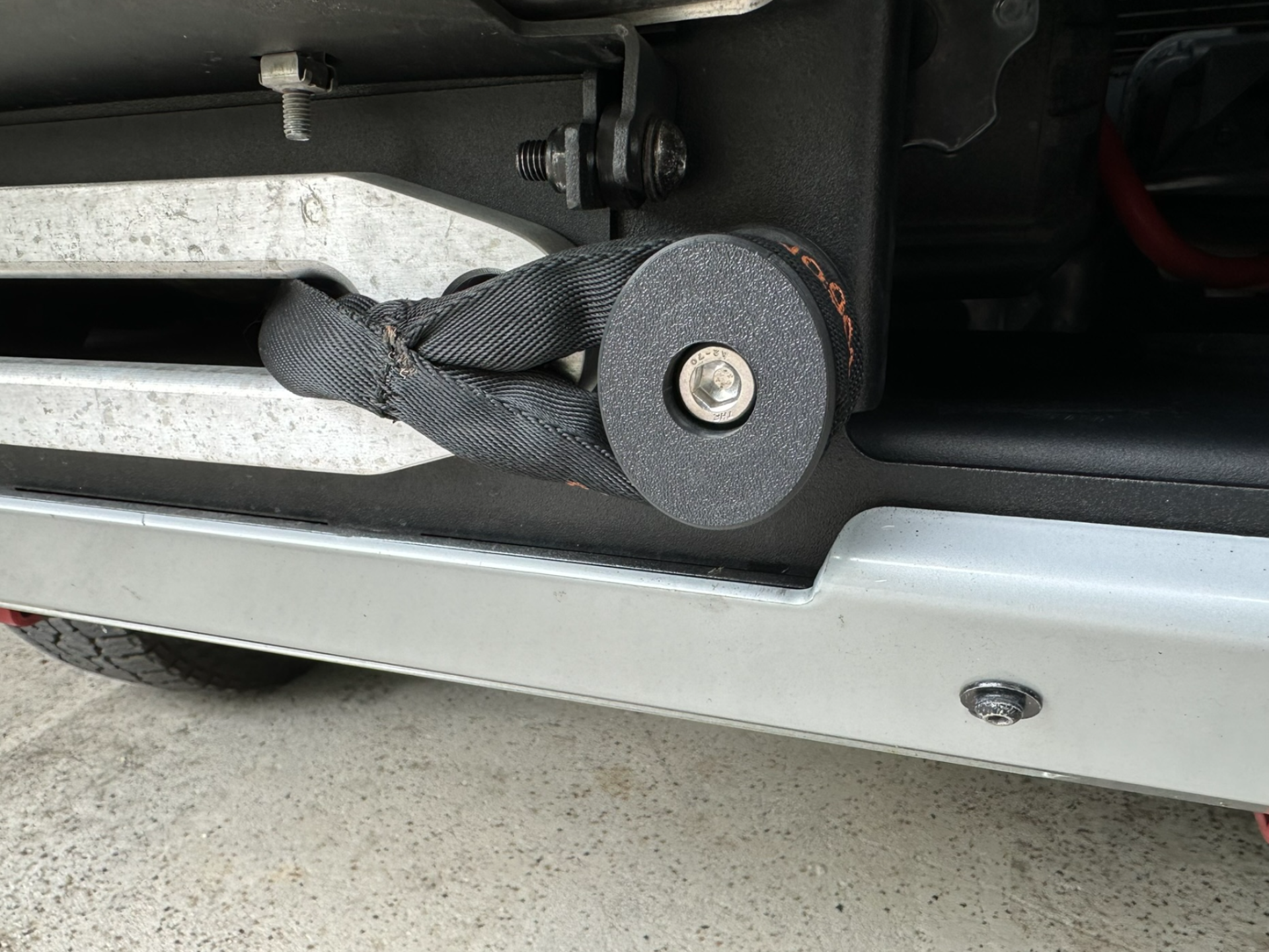 4WD Winch Lead Holder