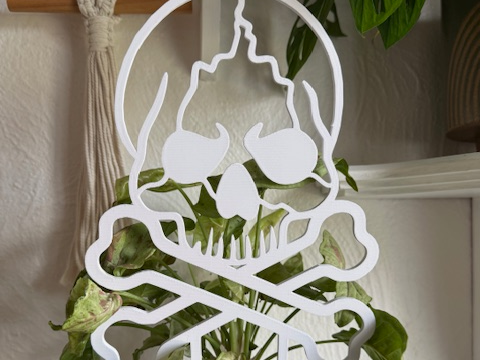 Skull and cross bone trellis