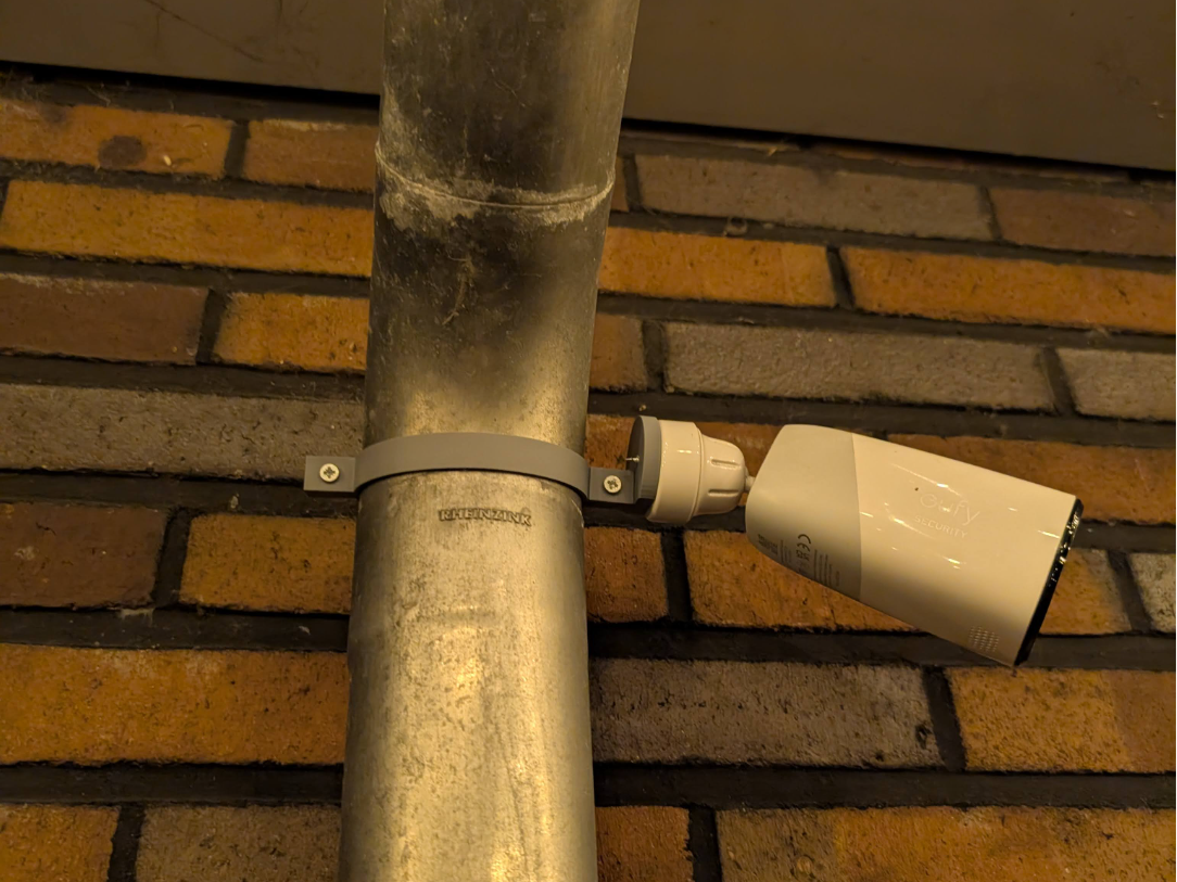 Eufy Cam Mount downpipe DN80