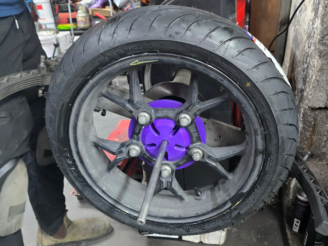 Yamaha Niken Adaptor to Wheel Balancing Machine