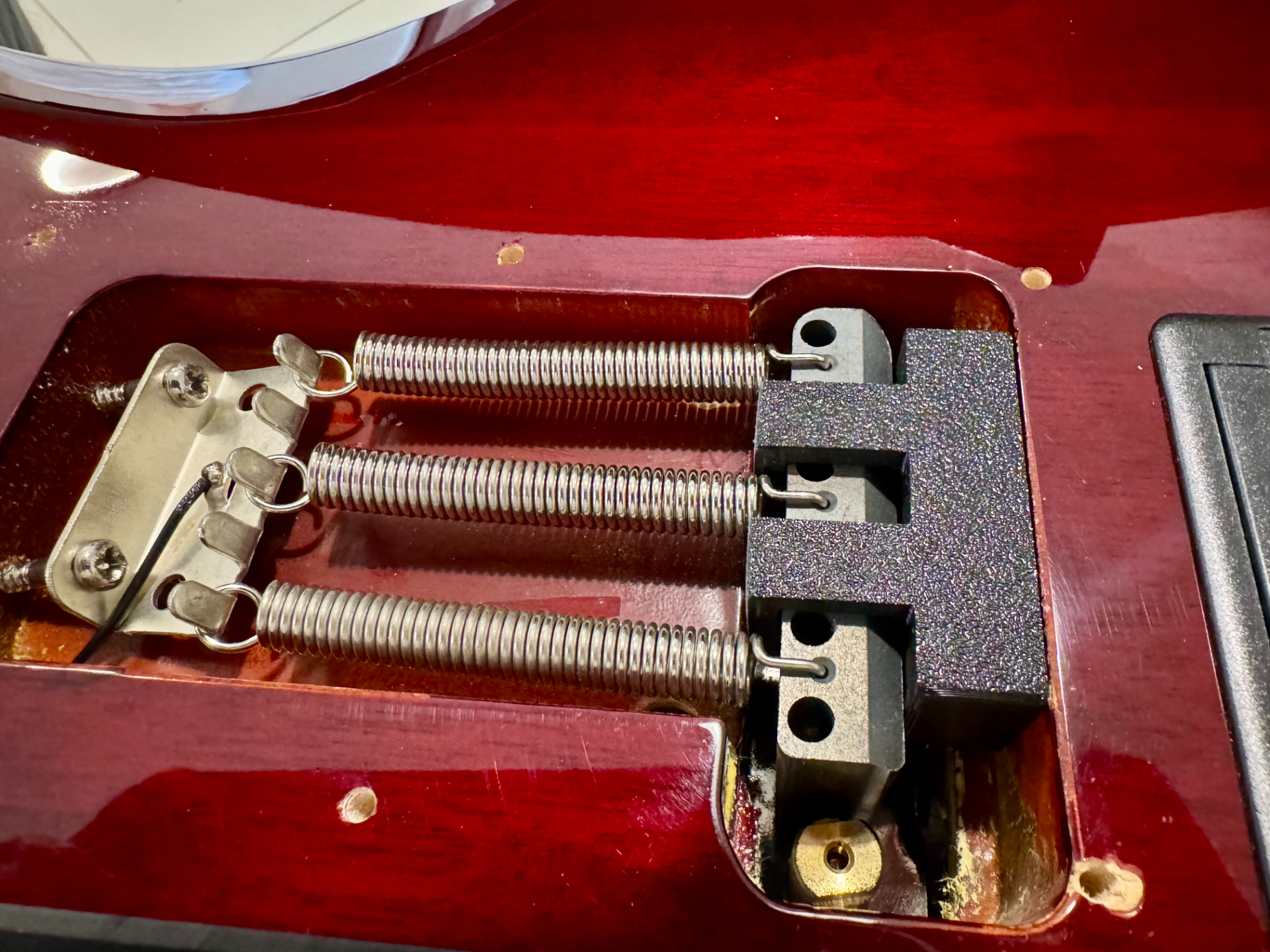 Sterling Majesty Tremolo Lock Block