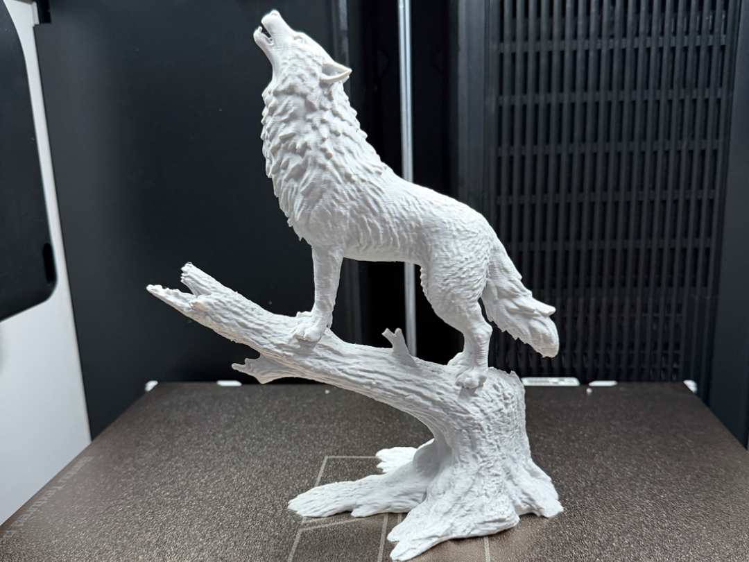Howling Wolf