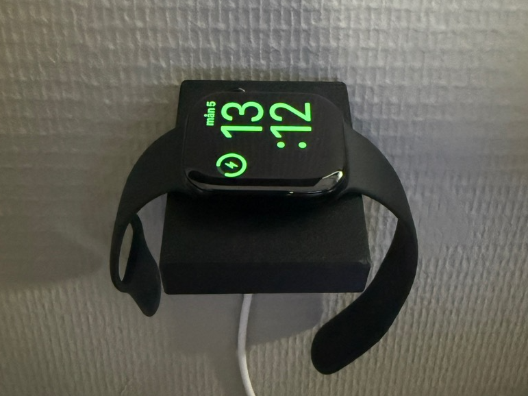 Apple Watch wall mount for original usb-c charger