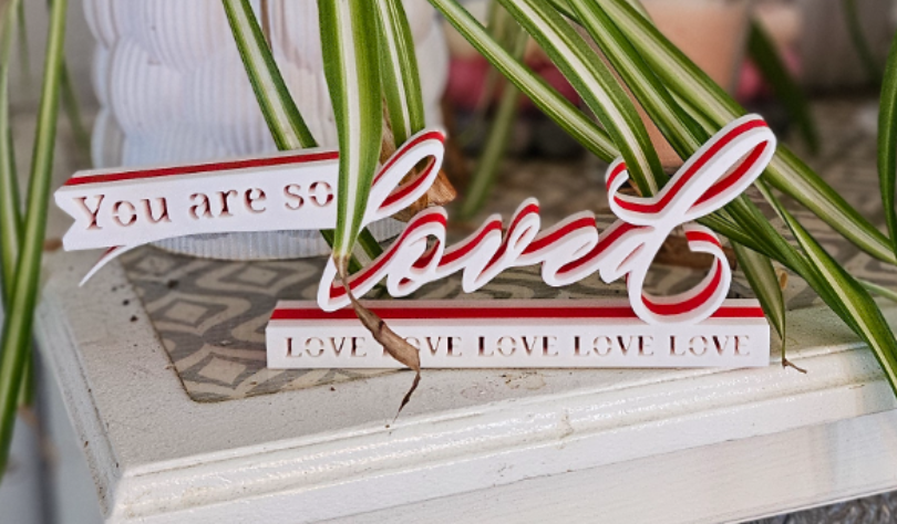 Loved home deco familly quote
