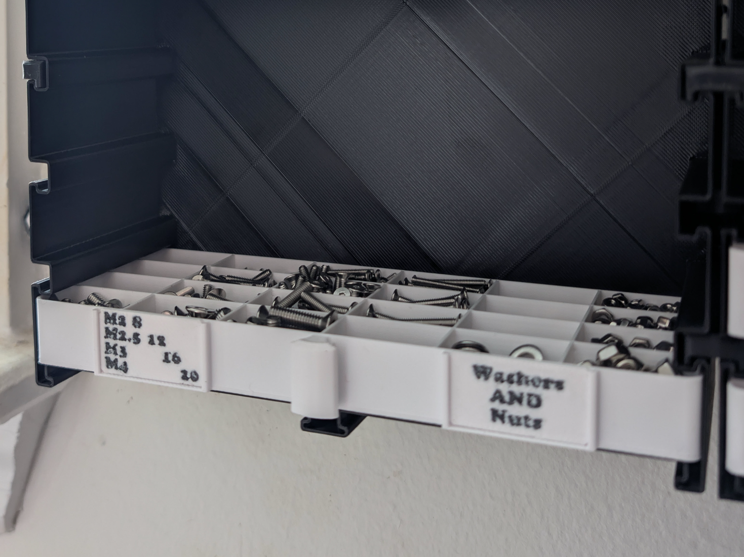 HSW Vase Mode Drawer with dividers and labels