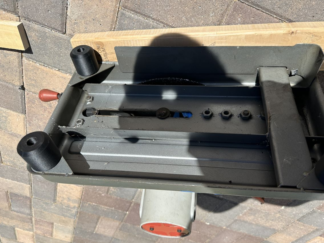 Ridgid CM14000 Abrasive Cutoff Saw  Feet