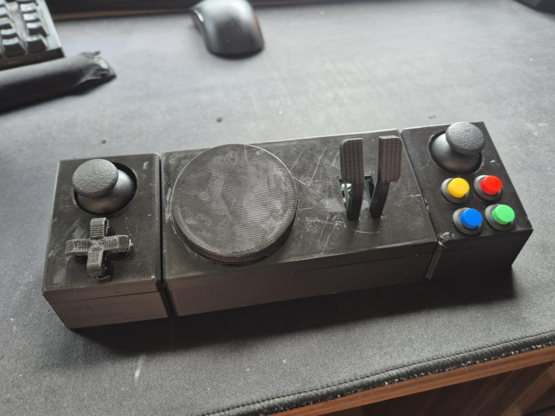 Handheld steering wheel game controller w/ pedals