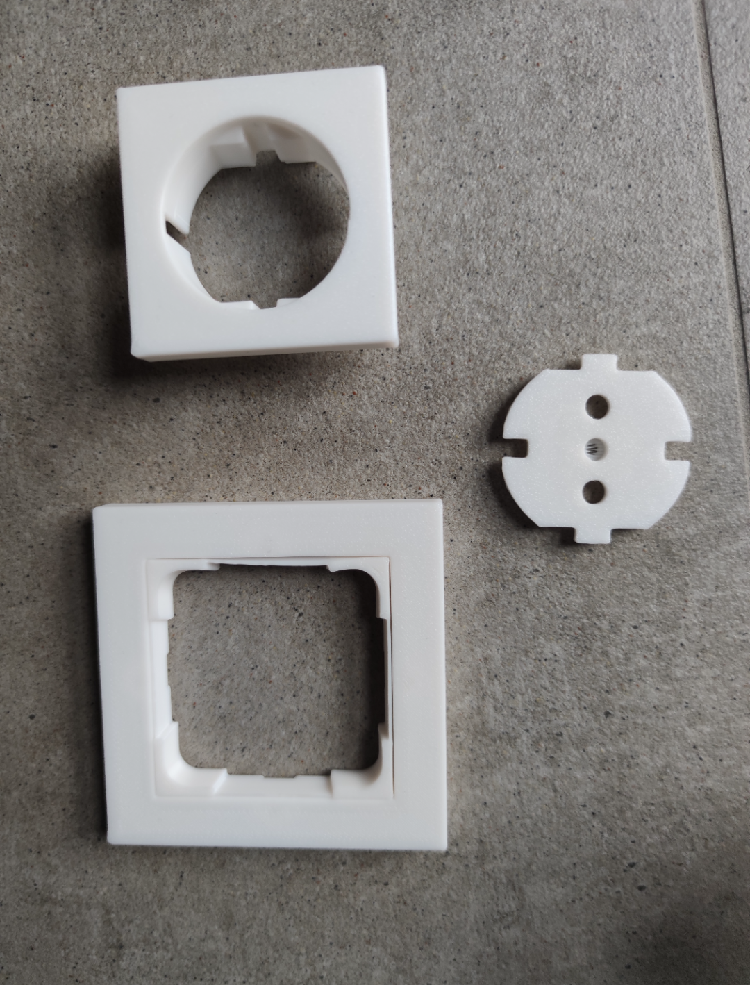 EU Power Outlet Cover and matching frames