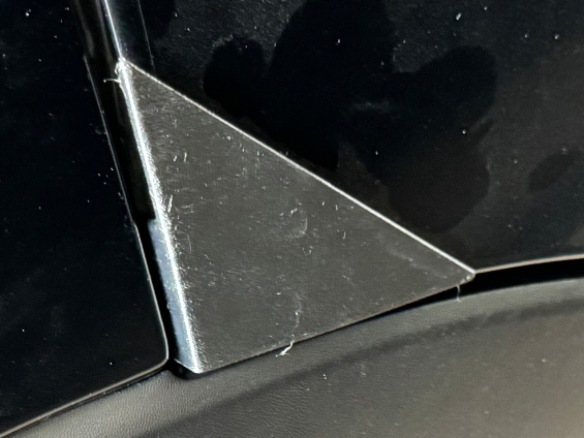 2017 Ford Explorer rear door corner guard