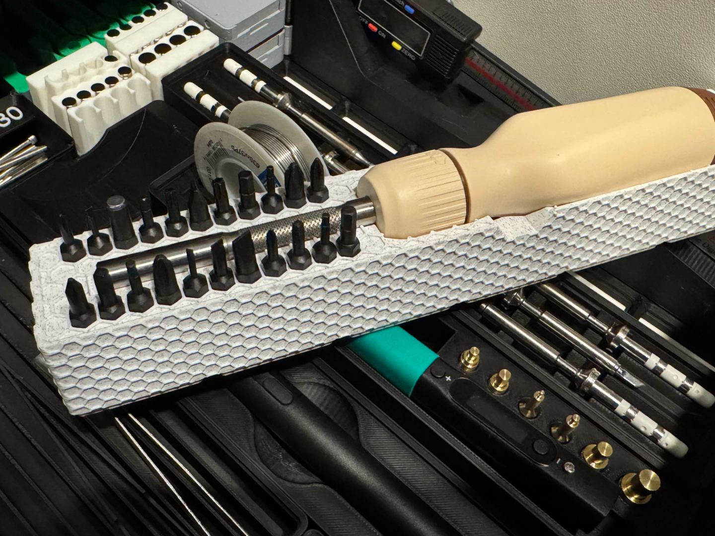 LTT Gridfinity V2 w Bit Storage