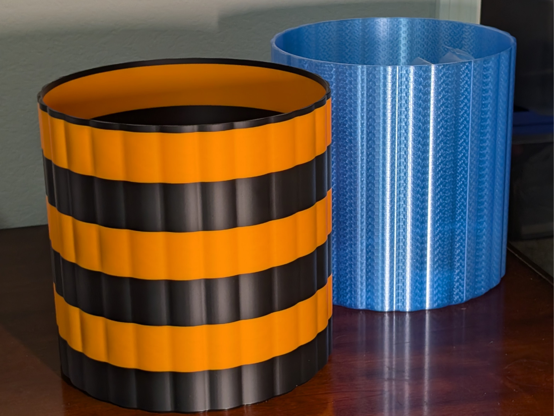 Large Circular Trash Bin with Scalloped Design