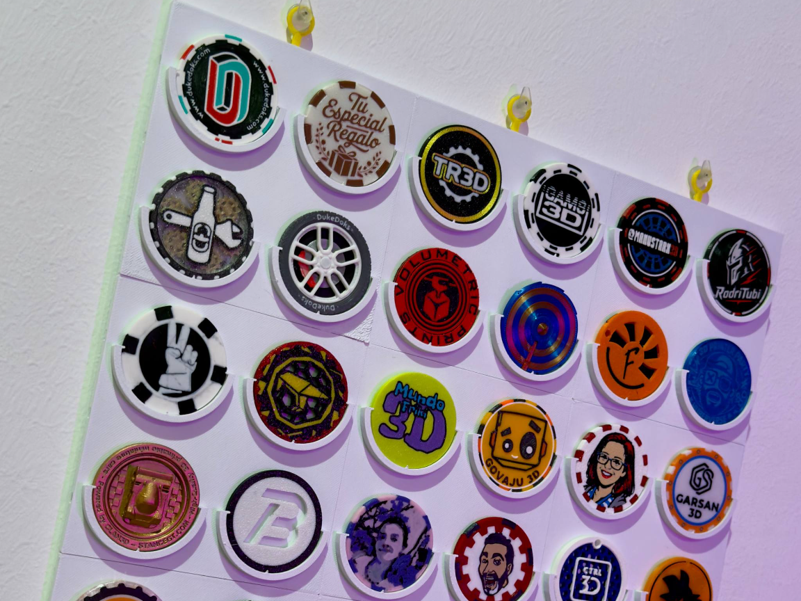 Porta Tazos Expositor Pared