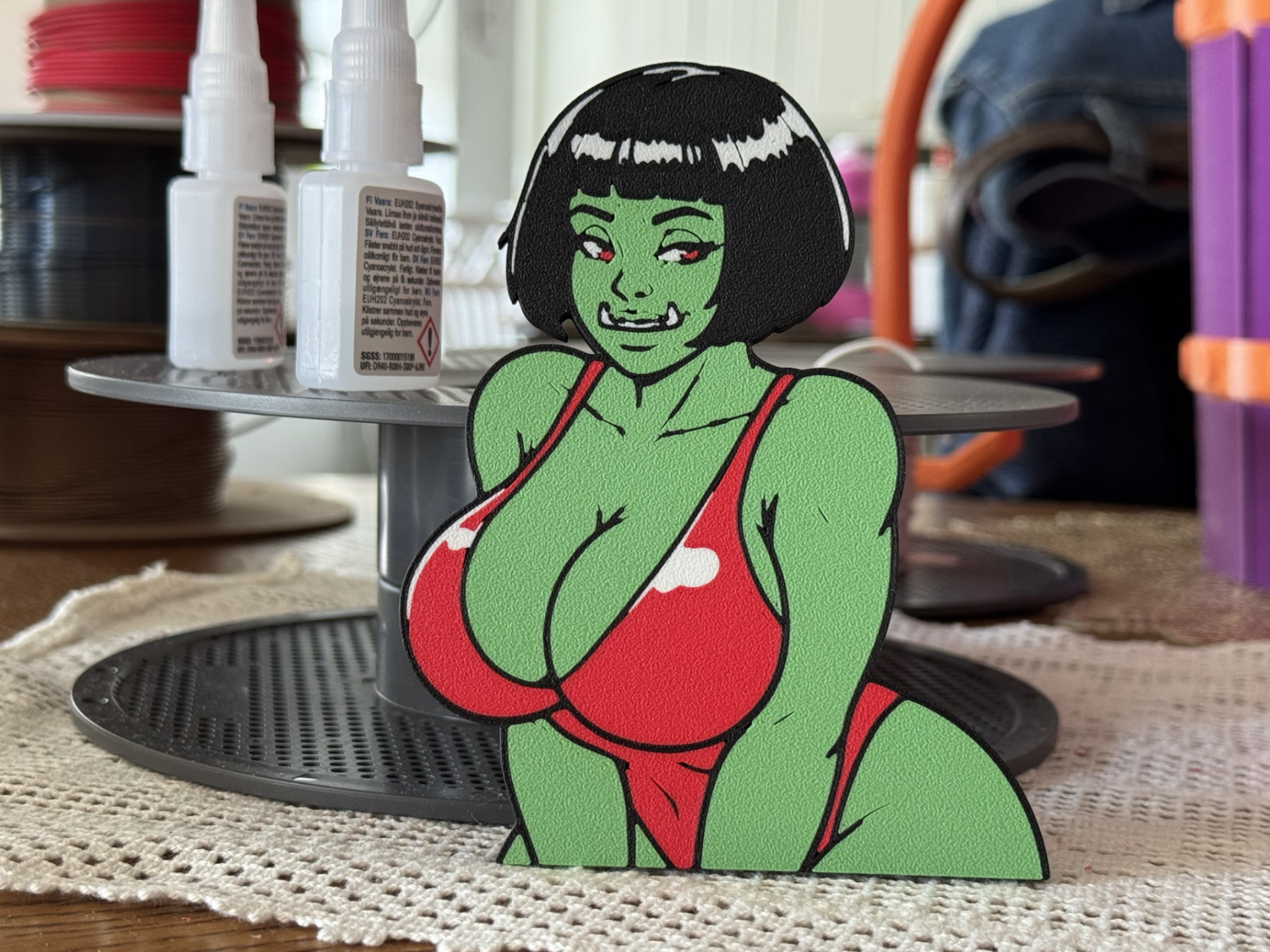 Magnet - "curvy orc girl"
