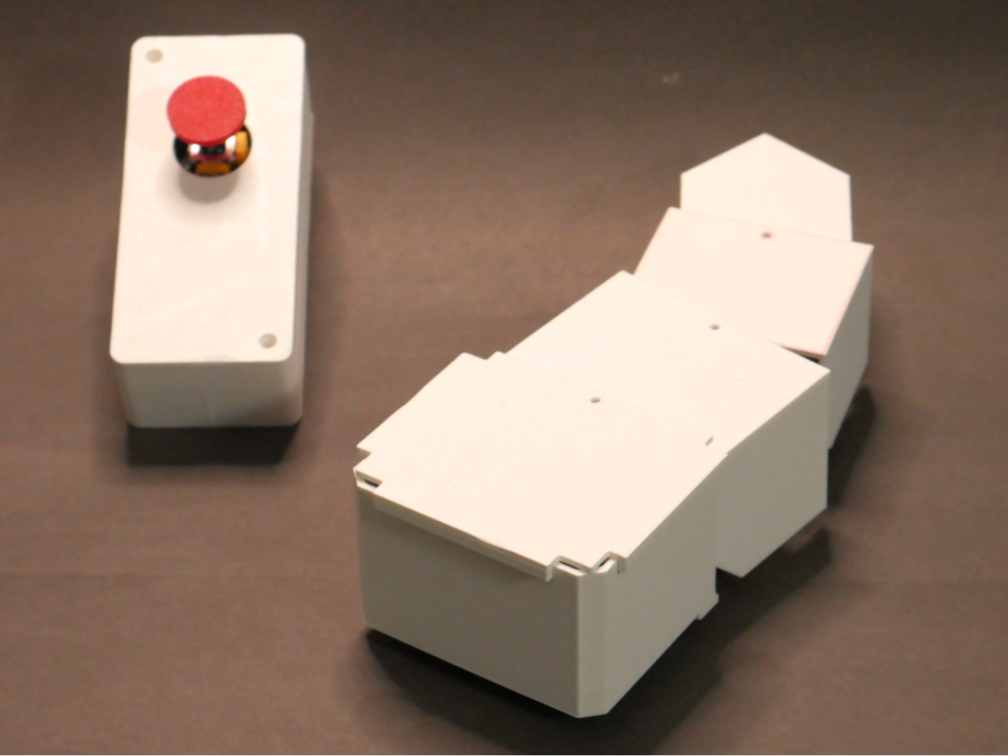 CyberLarva: It wiggles!