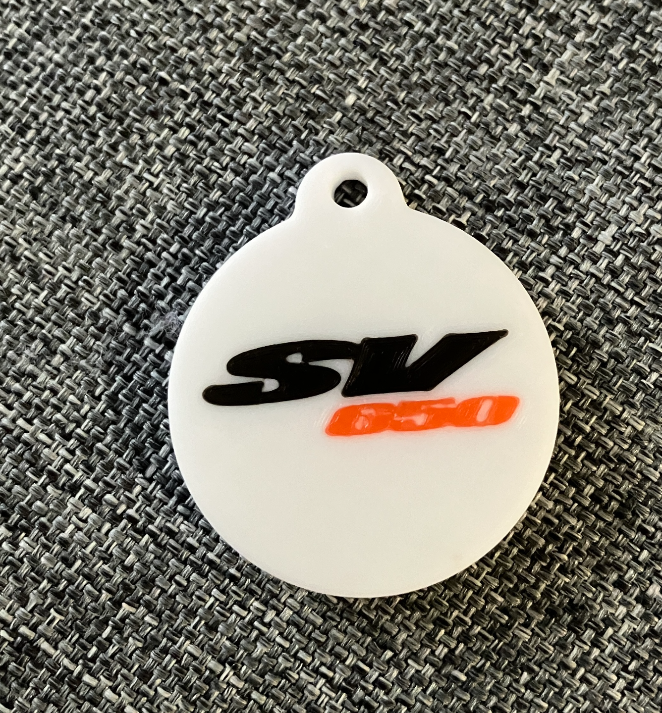 Suzuki SV650 keychain