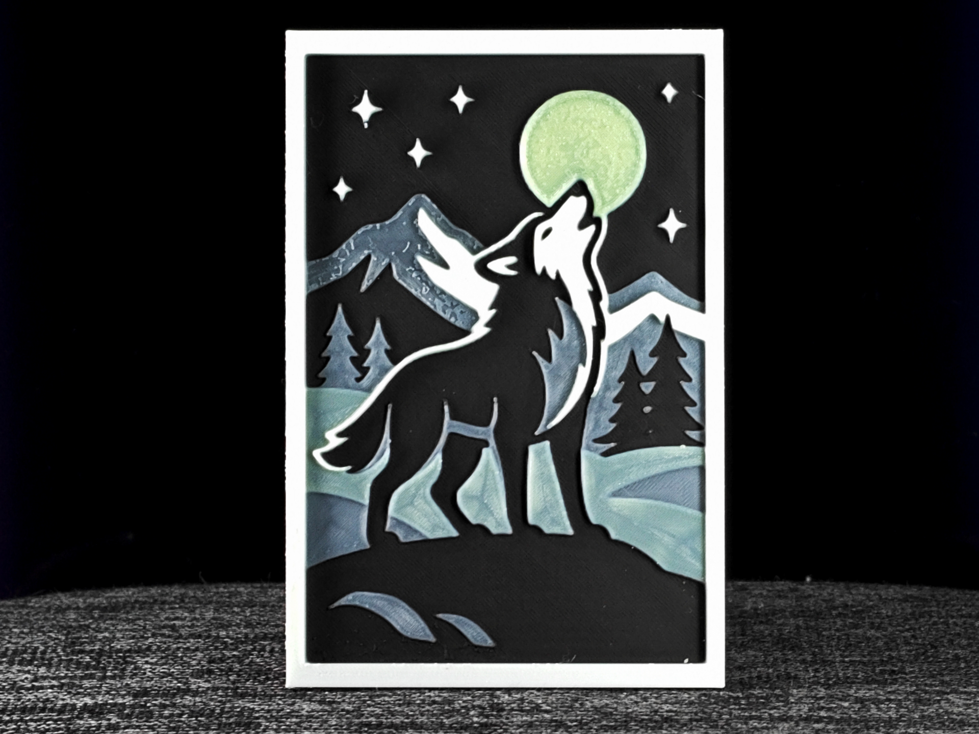 Wolf and Moon hueforge