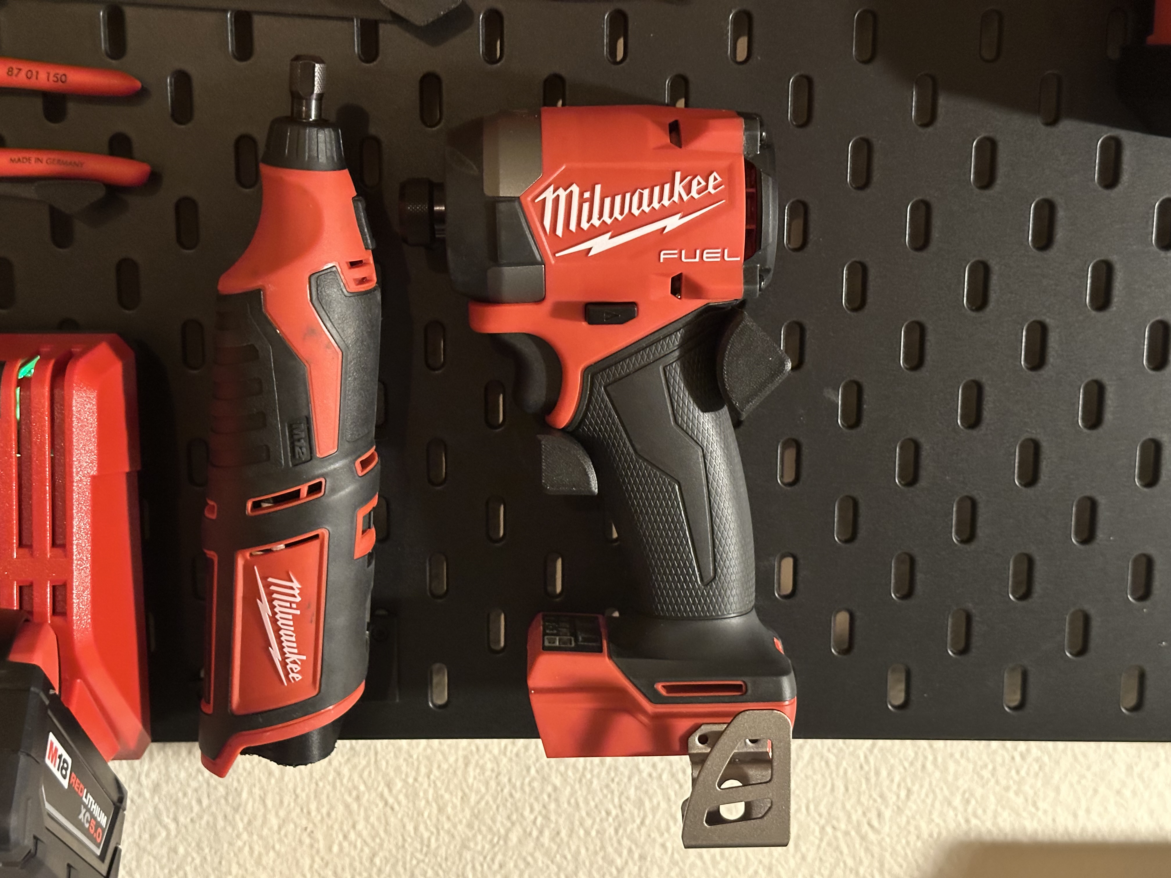 Milwaukee 2953-22 Impact Driver for IKEA Skadis