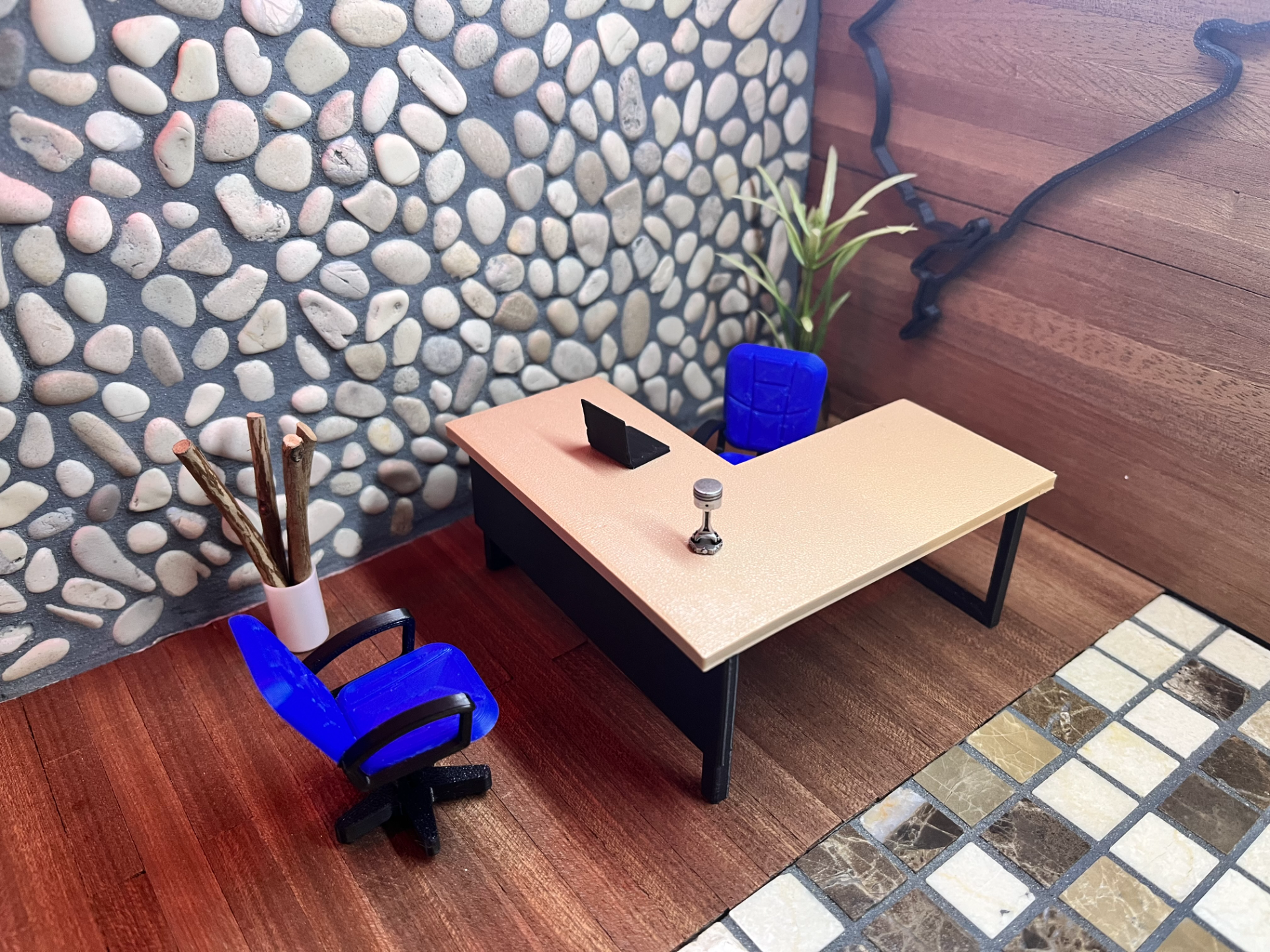 miniature desk & chair 1:18 diorama & dollhouse