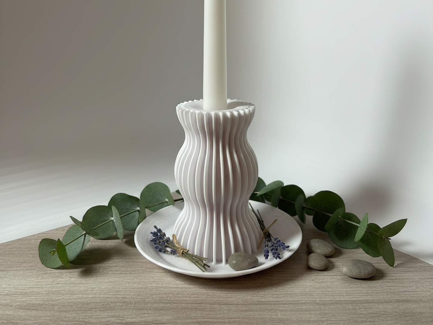 Modern Ribbed Candle Holder – for Slim Candles