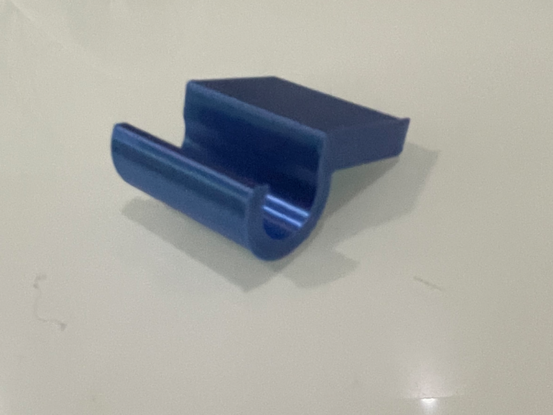 Extention lead holder