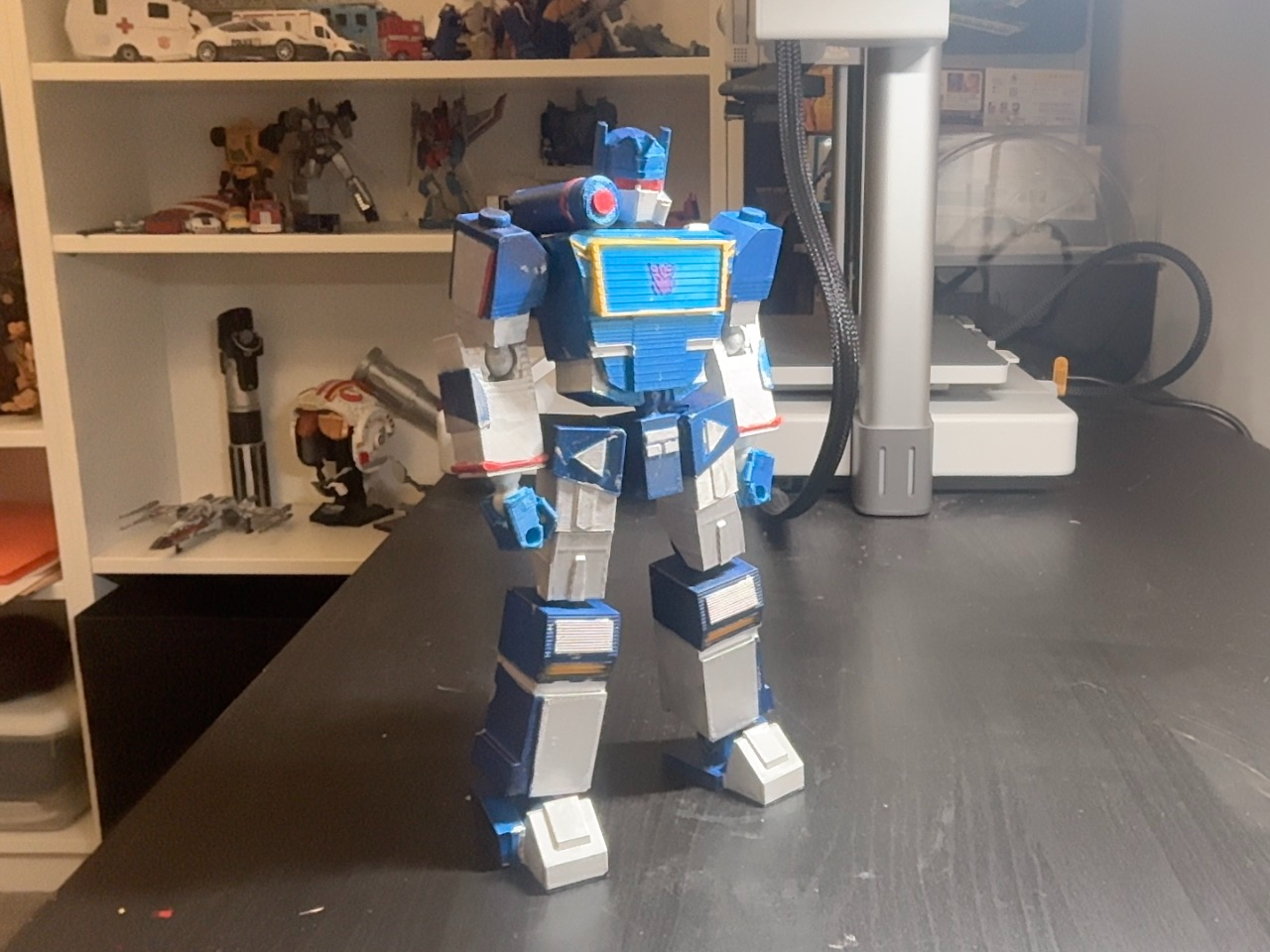 buildable soundwave figure: G1