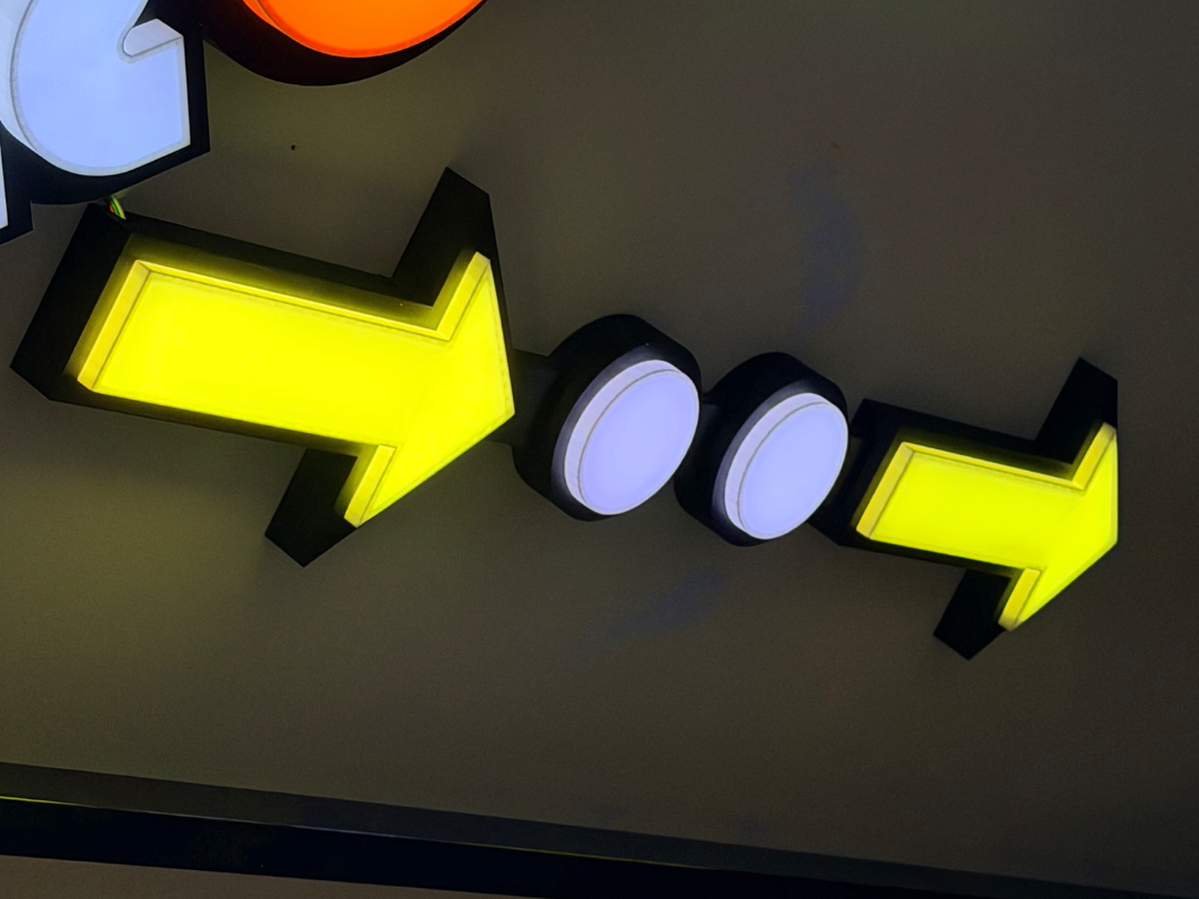 Illuminated Arrows