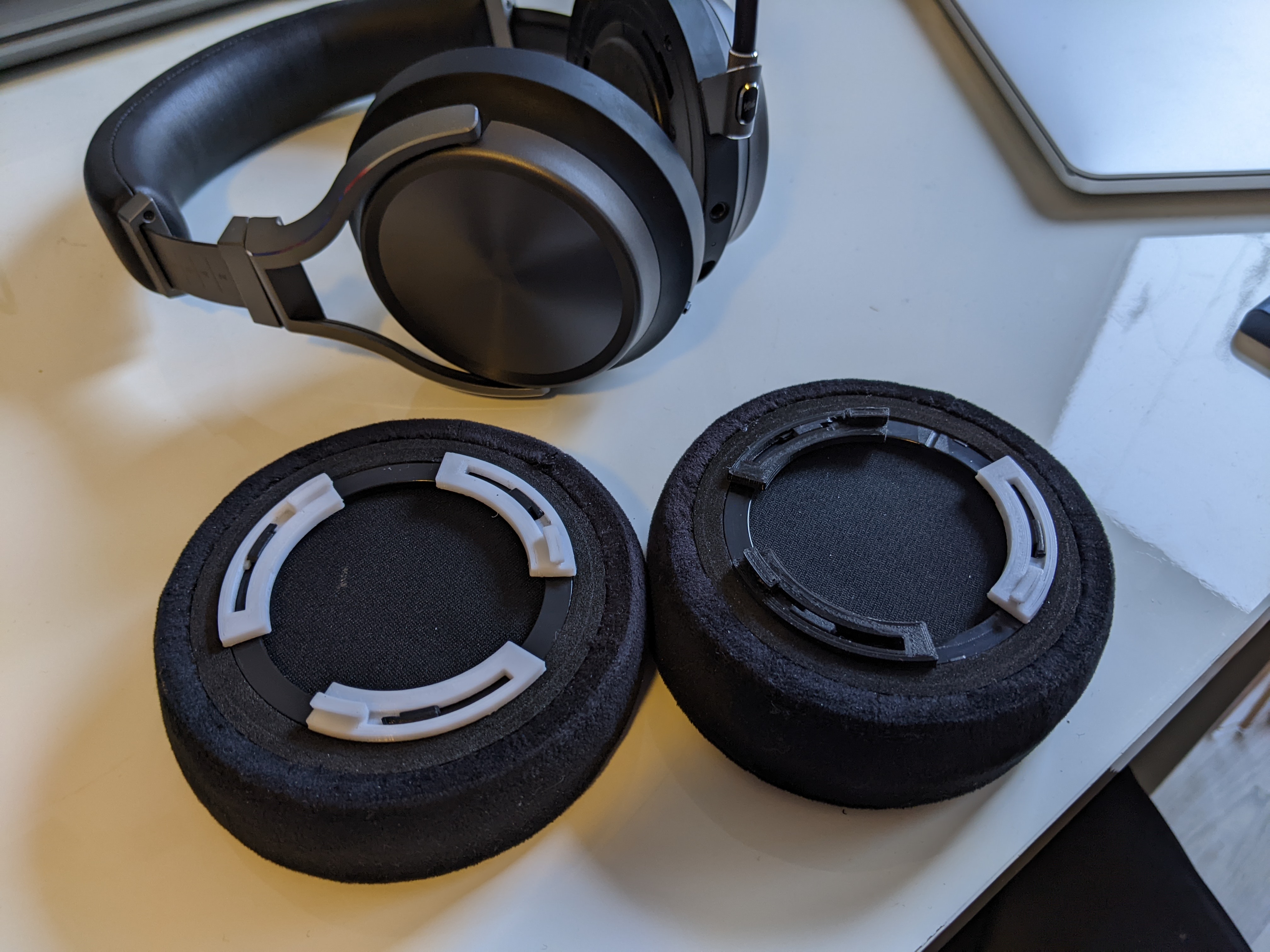 Distance holders for Corsair Virtuoso