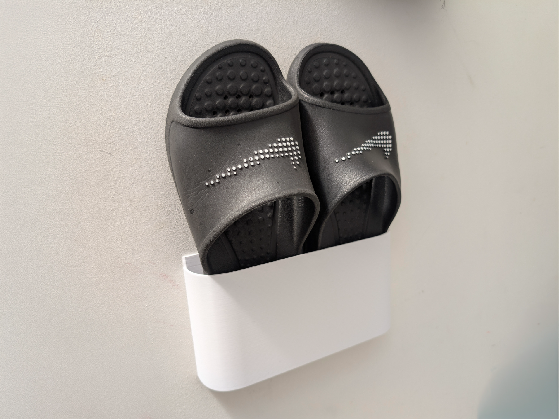 Slipper holder