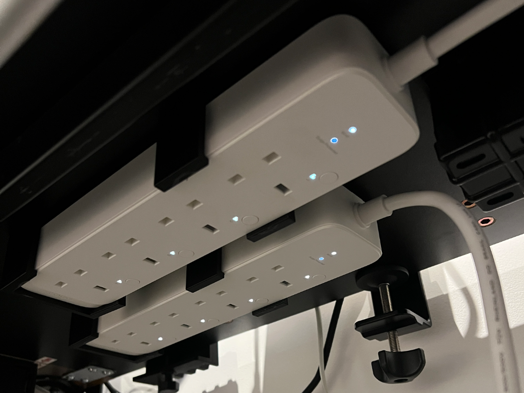 Tado Smart Power Strip Under Desk Mount