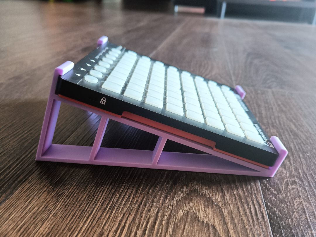 NOVATION LAUNCHPAD STAND